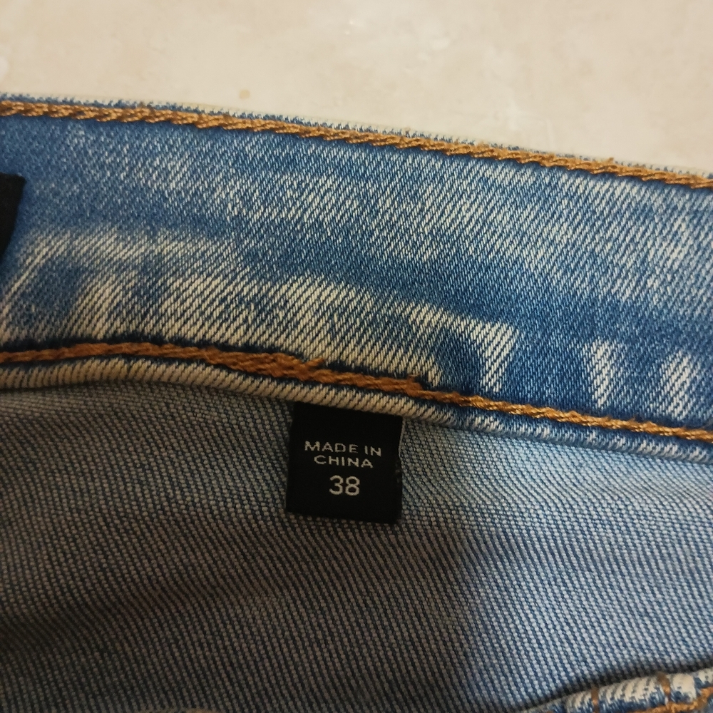 Men's Blue Jeans with Black Accents - Picture 4 of 4